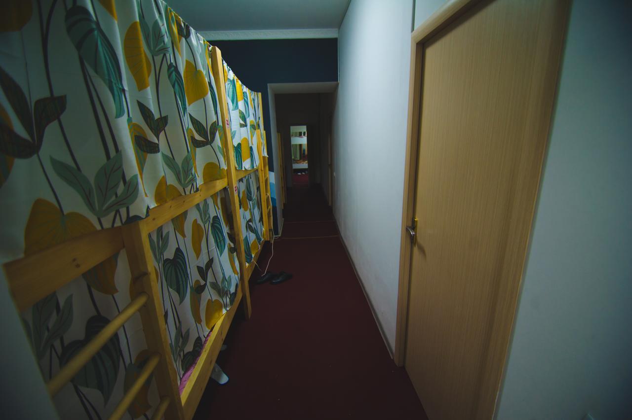 Asia Hostel Almaty Esterno foto
